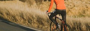 Descubre todo sobre el jersey en ciclismo: características, tipos y su importancia en la competición